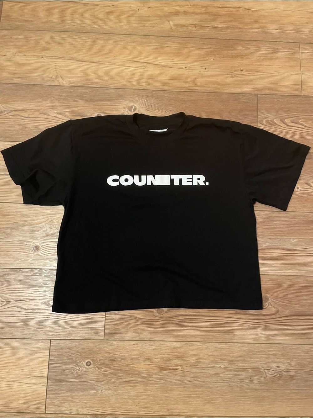 Black Crop Tee - Women's Casual Graphic Top